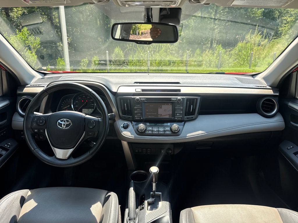 Used 2015 Toyota RAV4 Limited w/ Technology Package FWD image 16