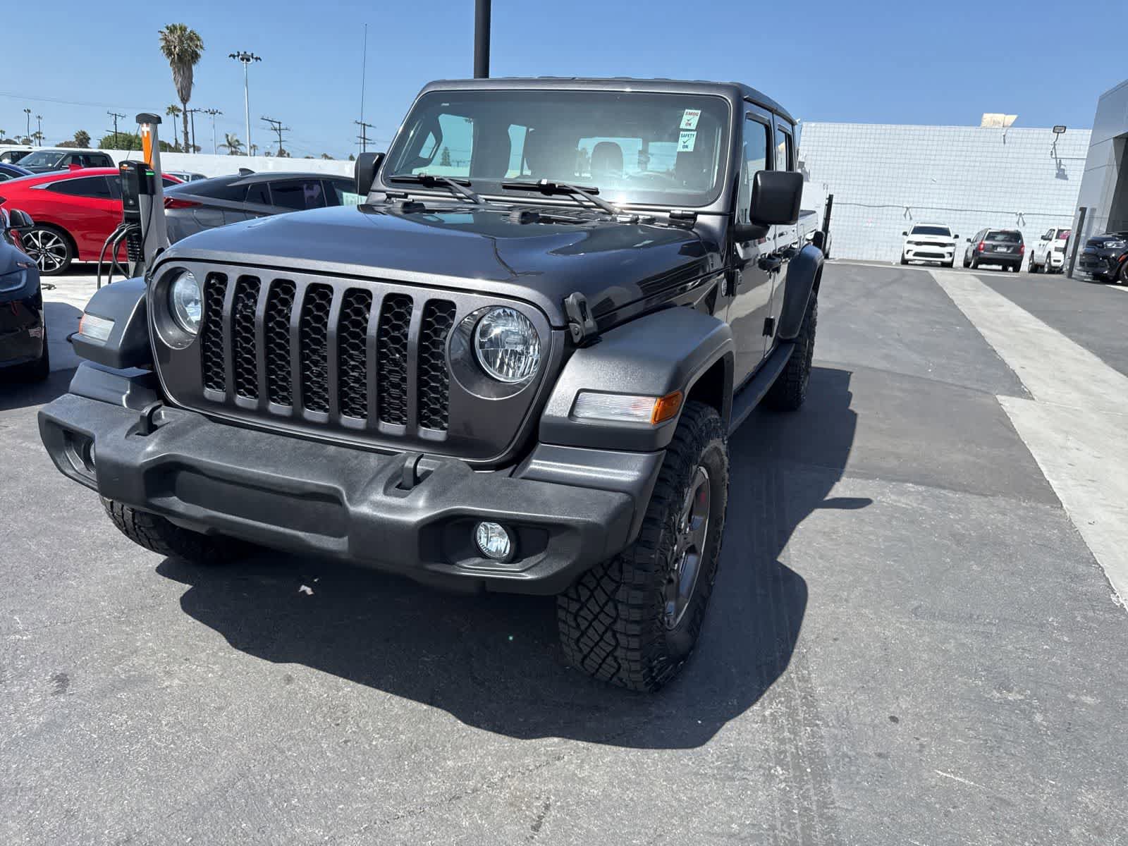 Used 2020 Jeep Gladiator Sport w/ Auxiliary Switch Group AWD/4WD image 2