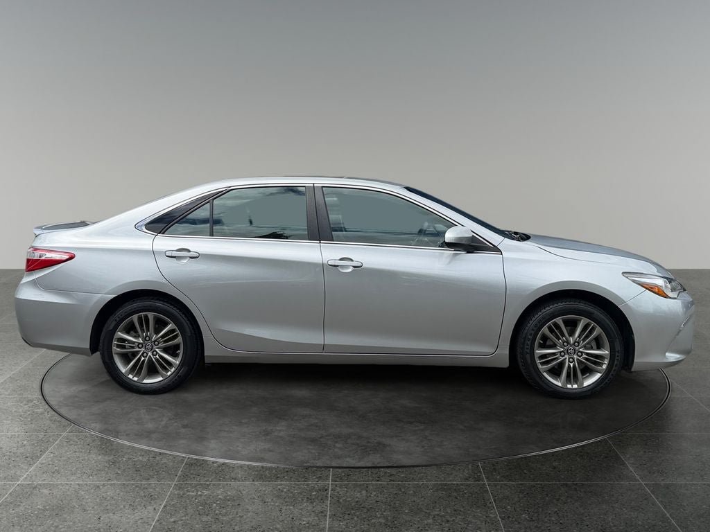 Used 2017 Toyota Camry SE FWD image 10