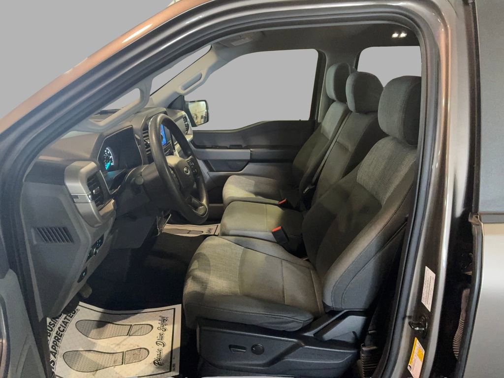 Used 2023 Ford F150 XLT image 9