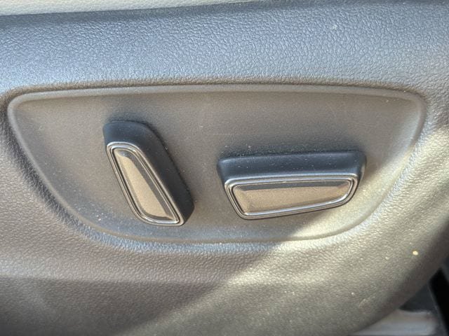 Used 2022 Toyota Sienna XLE FWD image 30