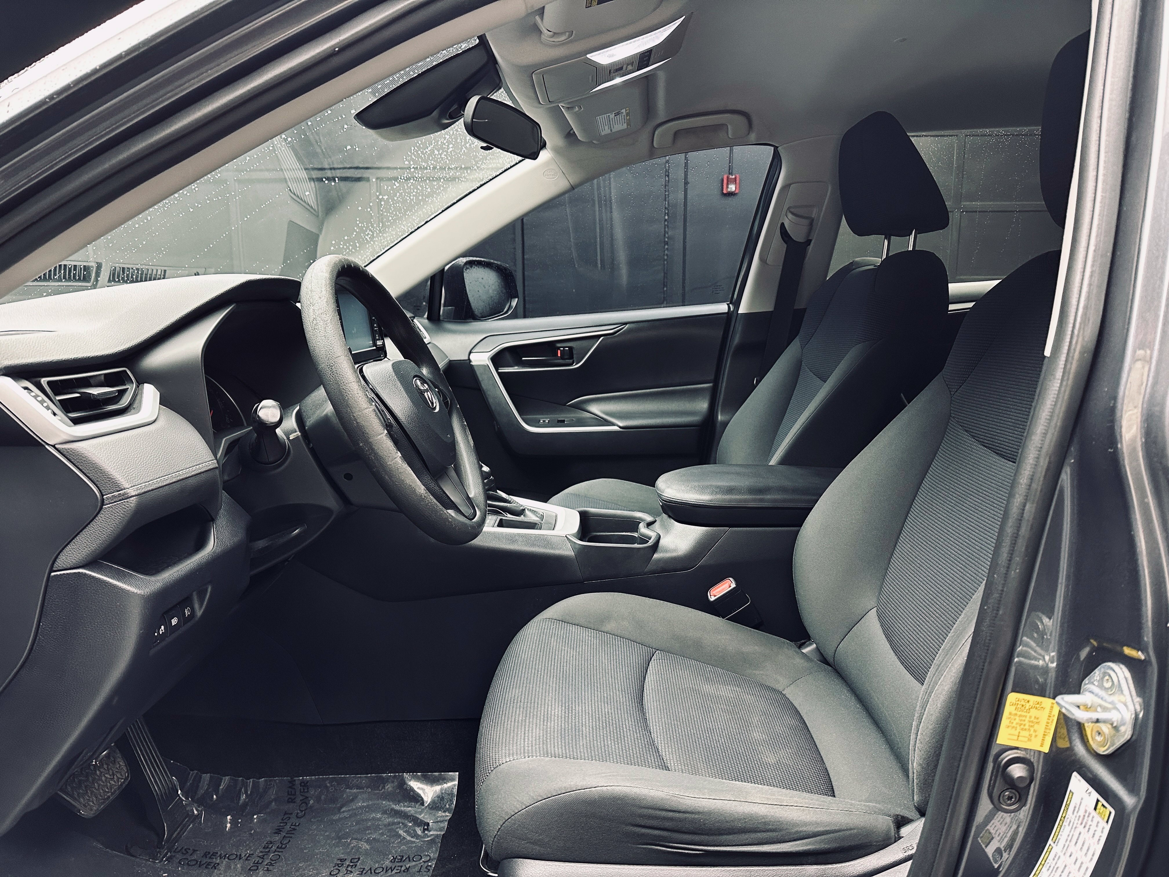 Used 2019 Toyota RAV4 LE w/ Carpet Mat Package FWD image 17
