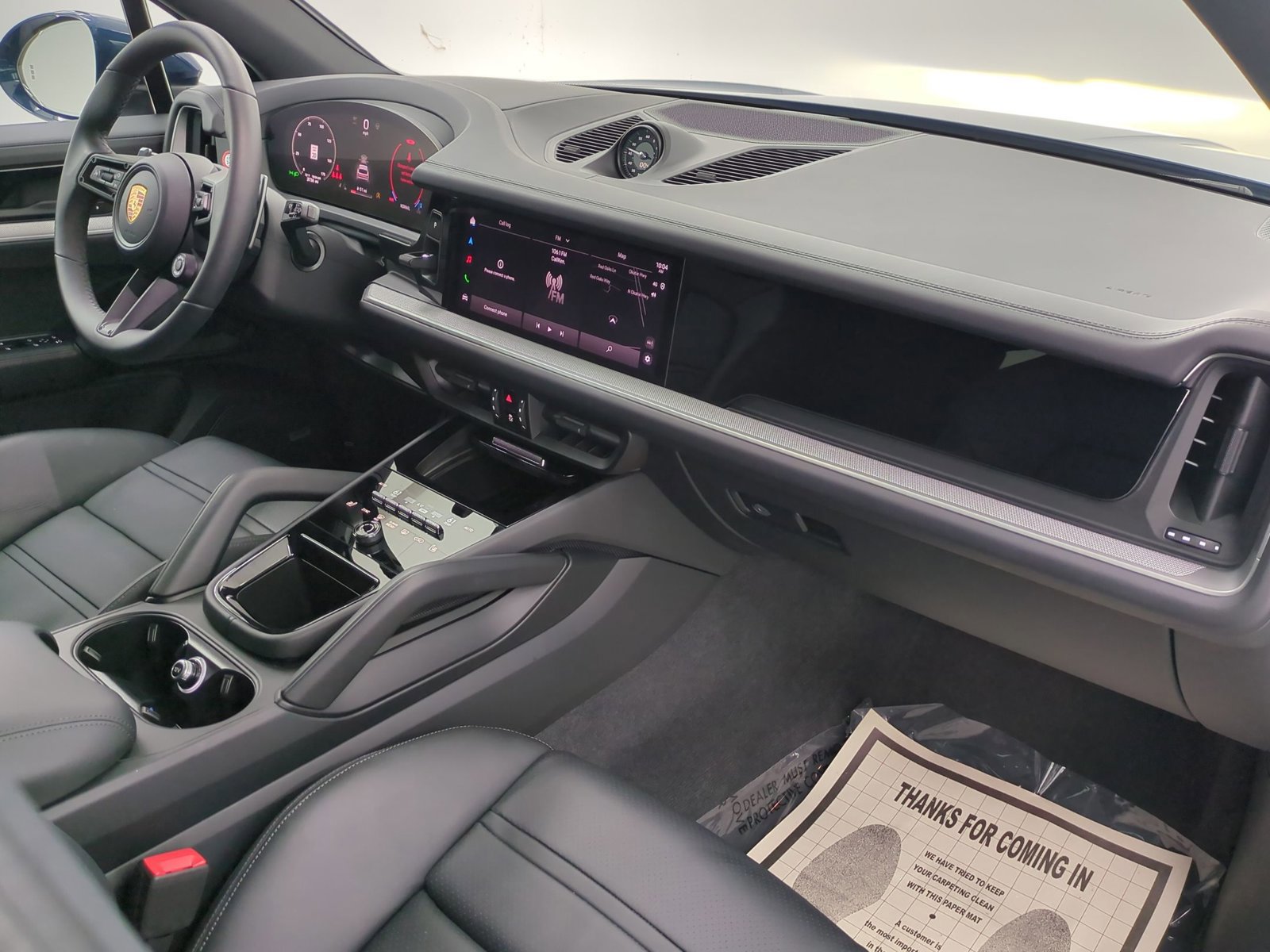 Certified 2025 Porsche Cayenne AWD/4WD image 27