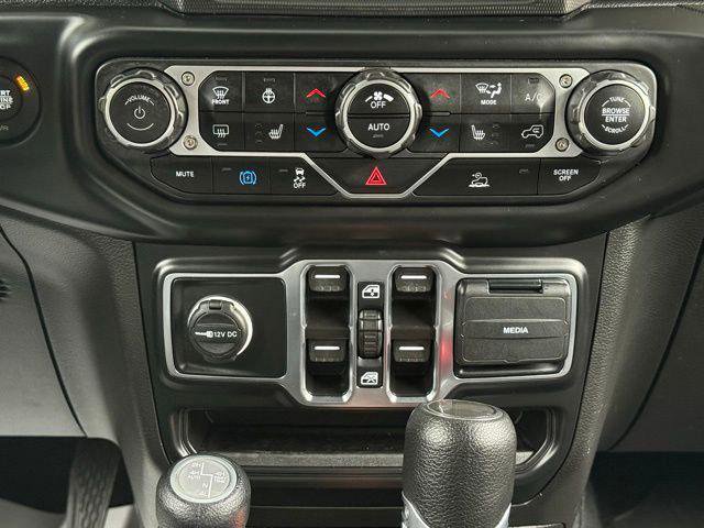 Certified 2023 Jeep Wrangler Unlimited w/ Sun & Screen Package AWD/4WD image 36
