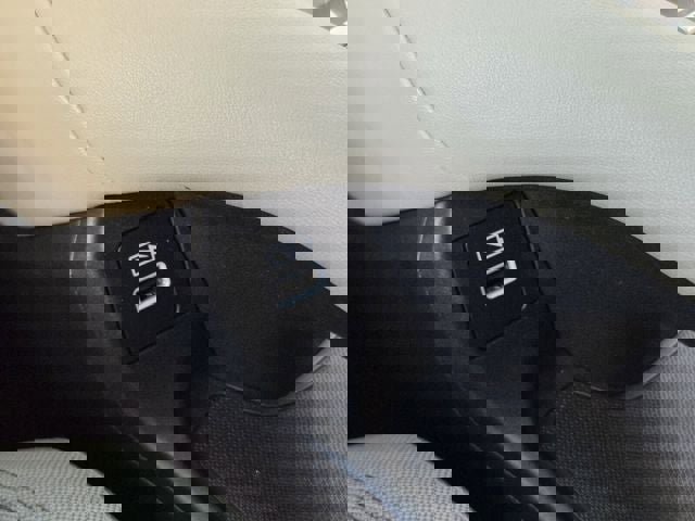 Used 2023 Honda HR-V LX image 21