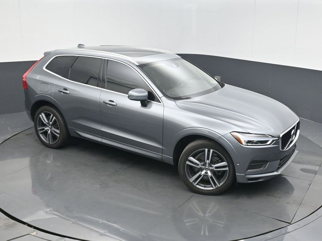 Used 2019 Volvo XC60 T6 Momentum w/ Multimedia Package image 38
