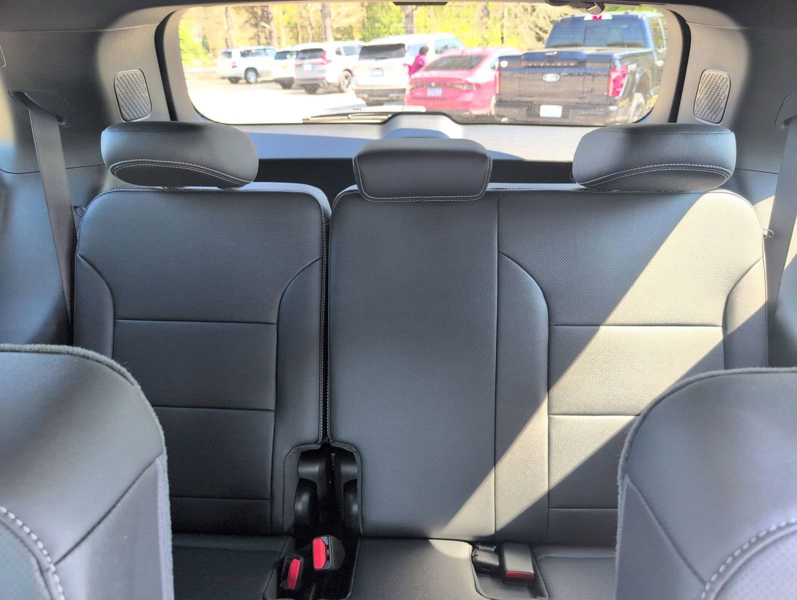 New 2026 Chevrolet Traverse LT w/ Sun and Wheel Package image 32