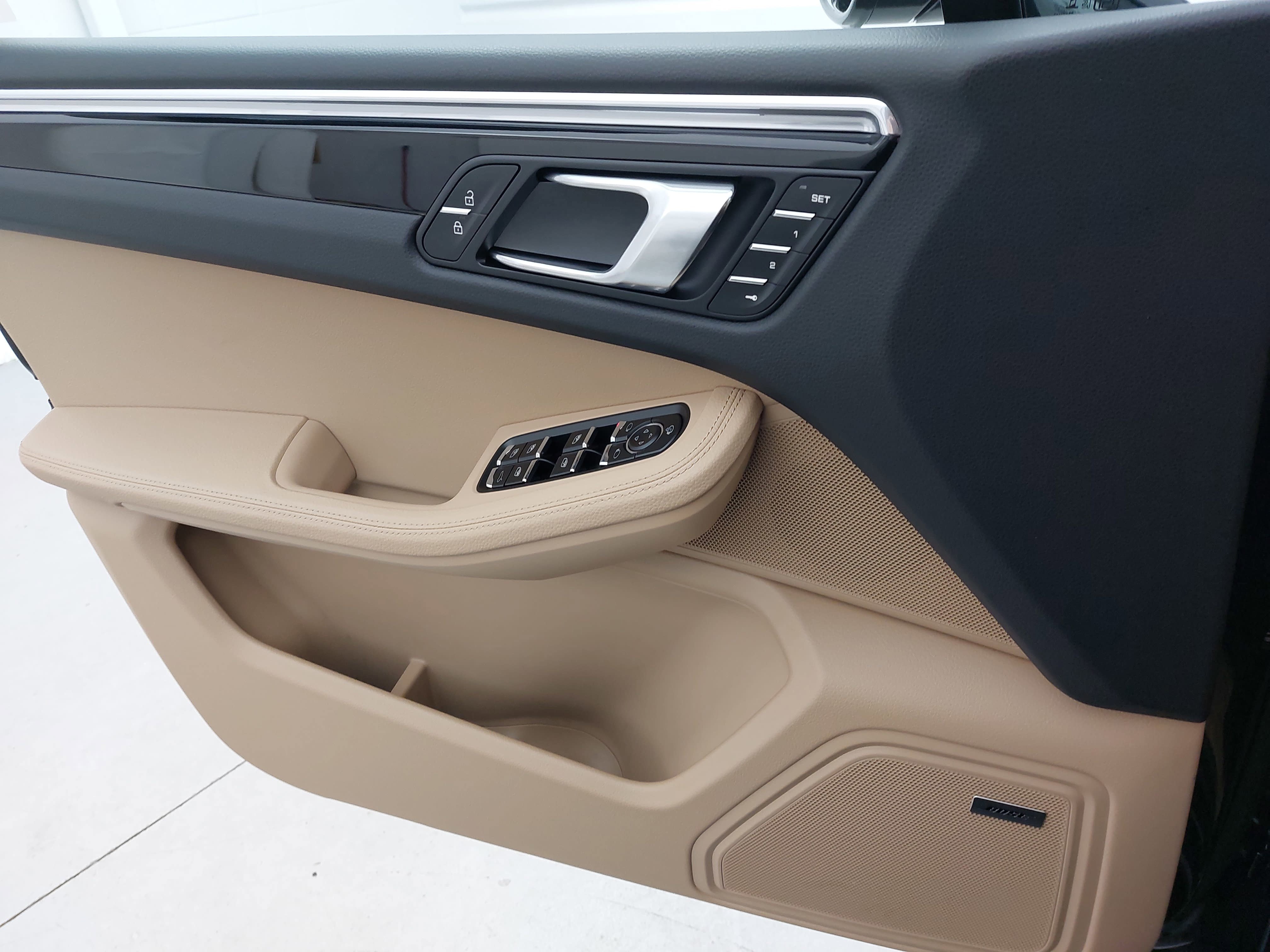 Certified 2026 Porsche Macan image 29