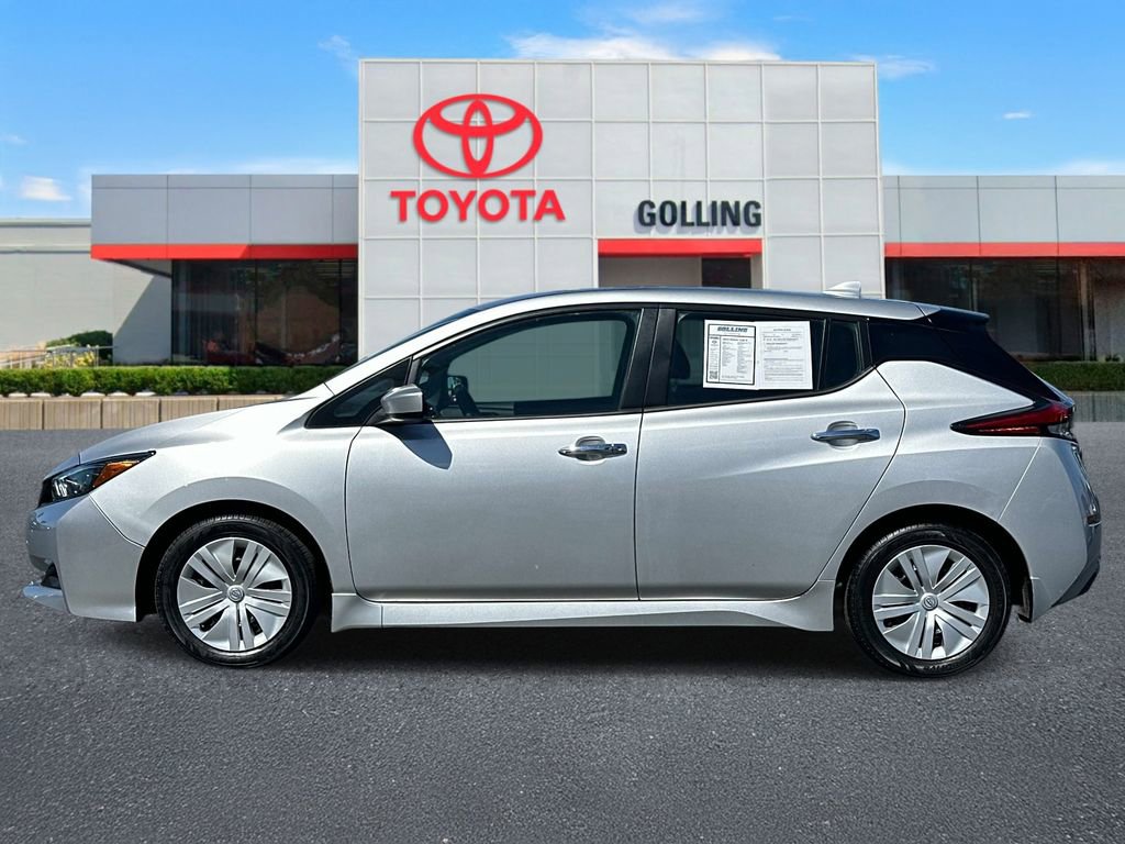 Used 2023 Nissan Leaf S FWD image 2