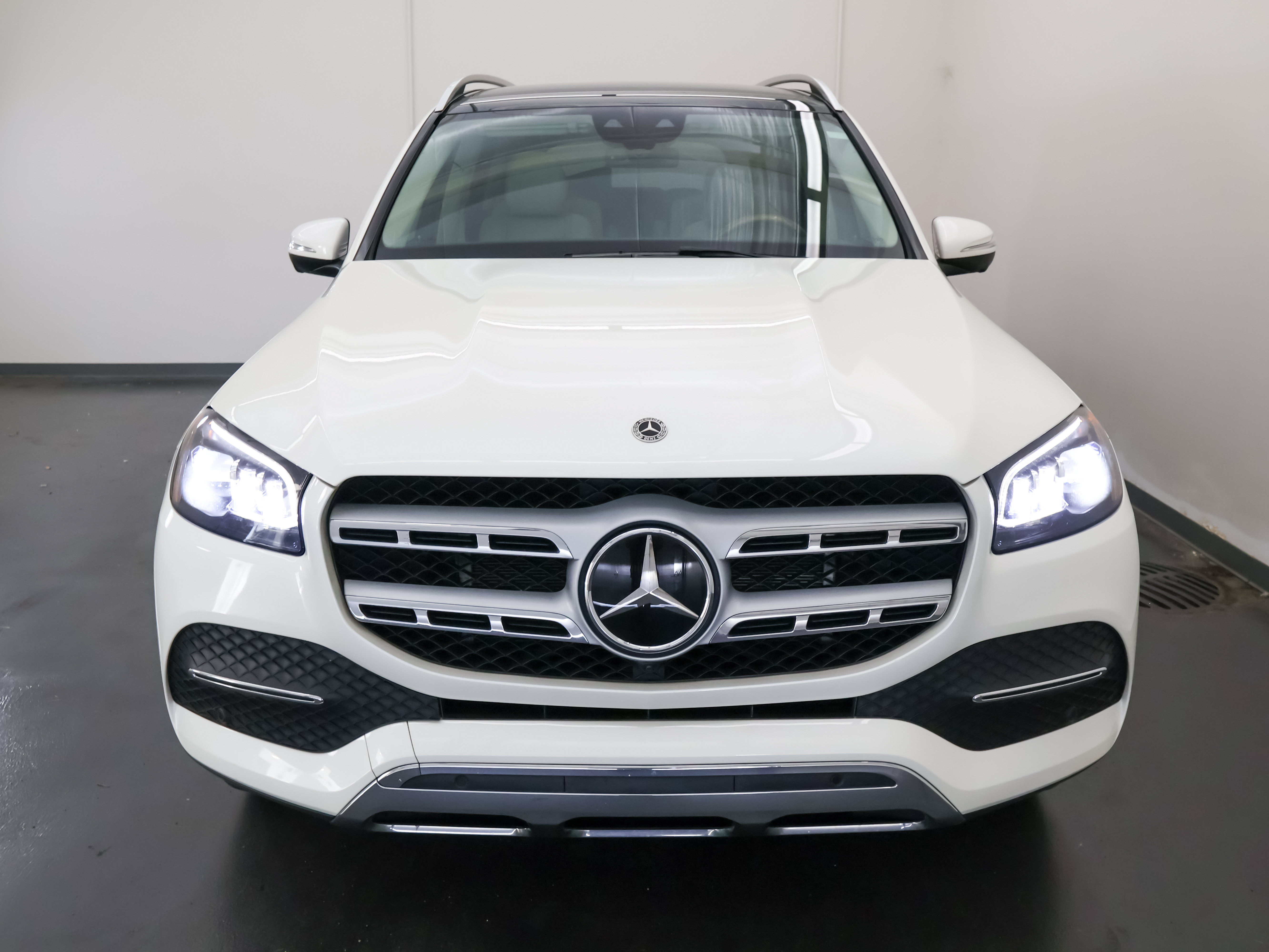 Used 2021 Mercedes-Benz GLS 450 4MATIC image 8