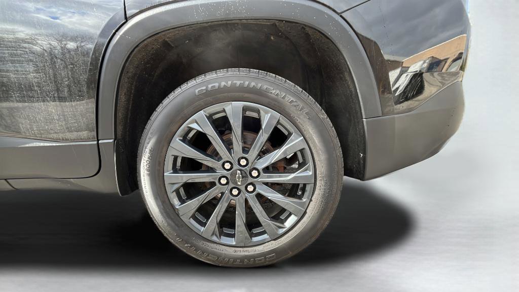 Used 2023 Chevrolet Traverse RS image 18