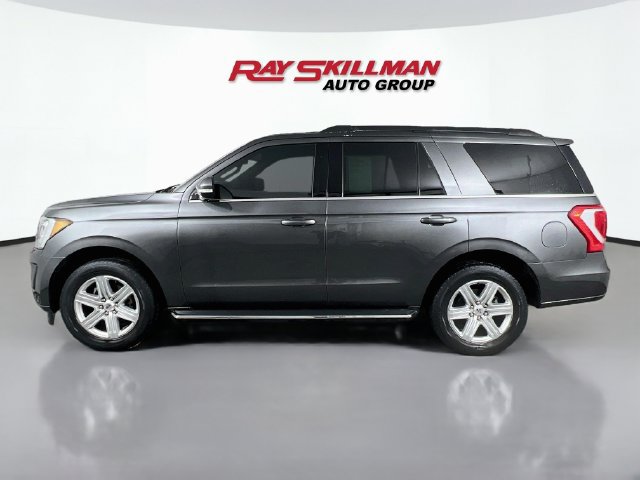 Used 2019 Ford Expedition XLT w/ Equipment Group 202A AWD/4WD image 4