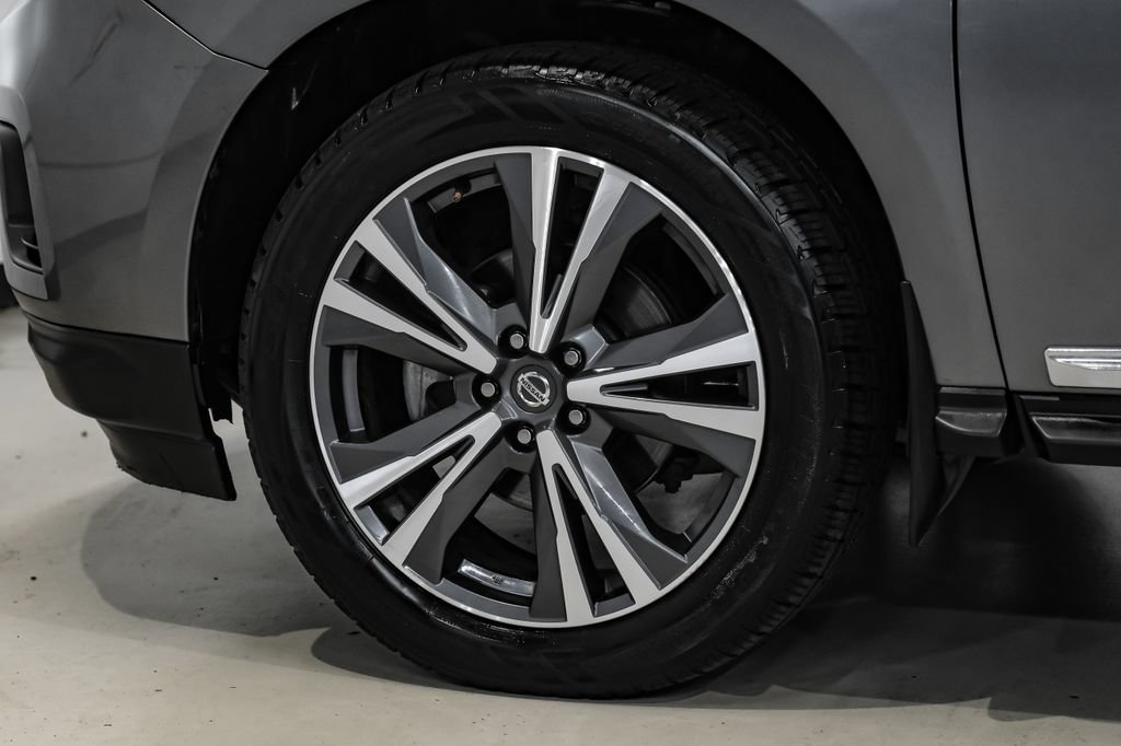 Used 2020 Nissan Pathfinder Platinum FWD image 64