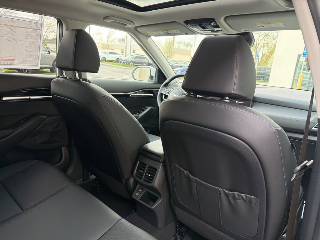 New 2026 Kia Seltos EX AWD/4WD image 15