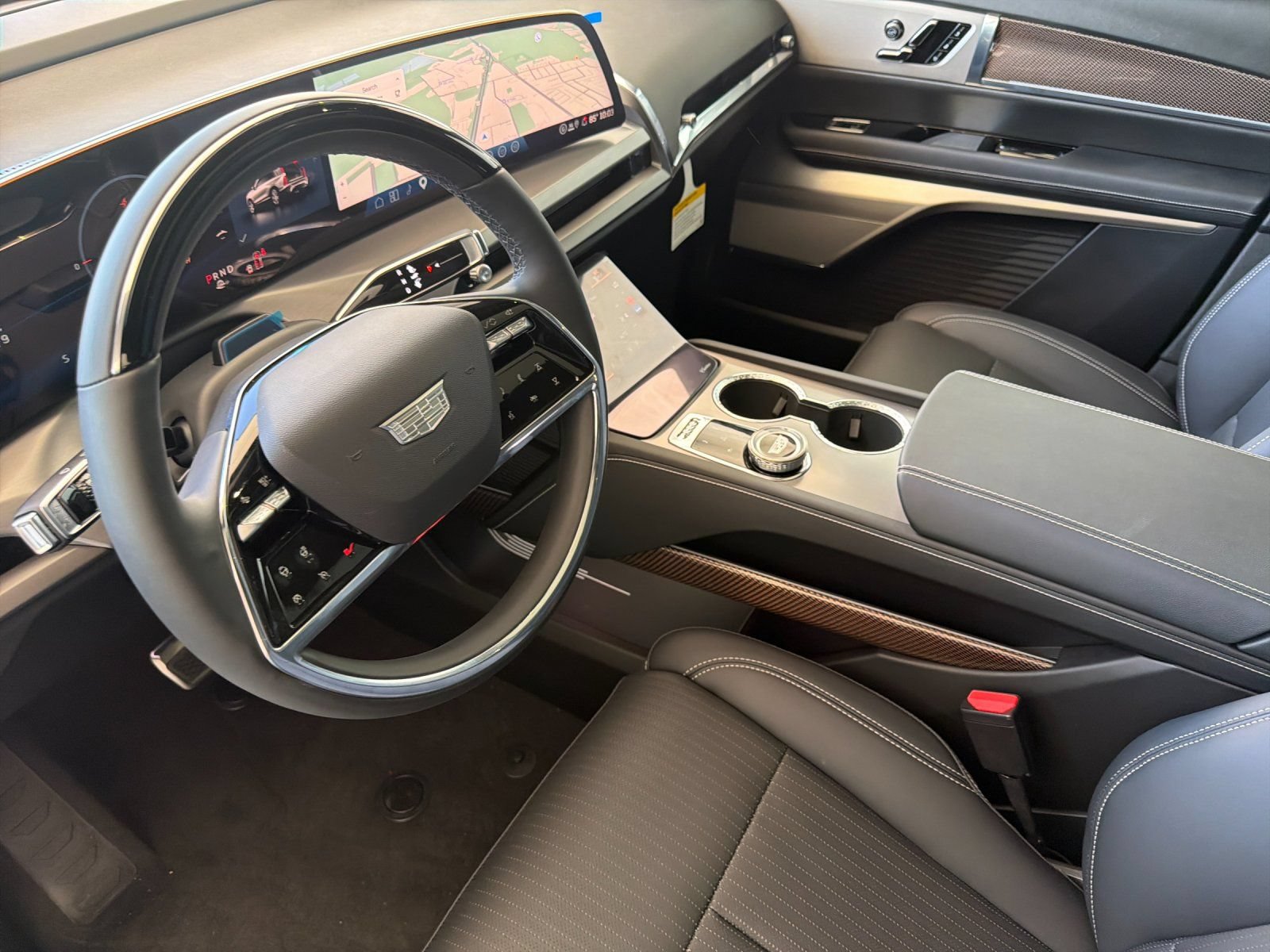 New 2027 Cadillac Vistiq Luxury AWD/4WD image 9