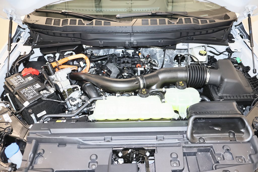 New 2025 Ford F150 Platinum w/ Equipment Group 702A High image 37