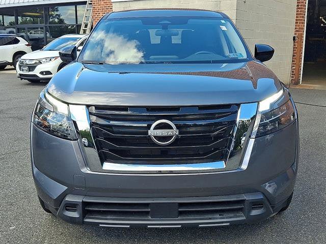 Certified 2024 Nissan Pathfinder S AWD/4WD image 2
