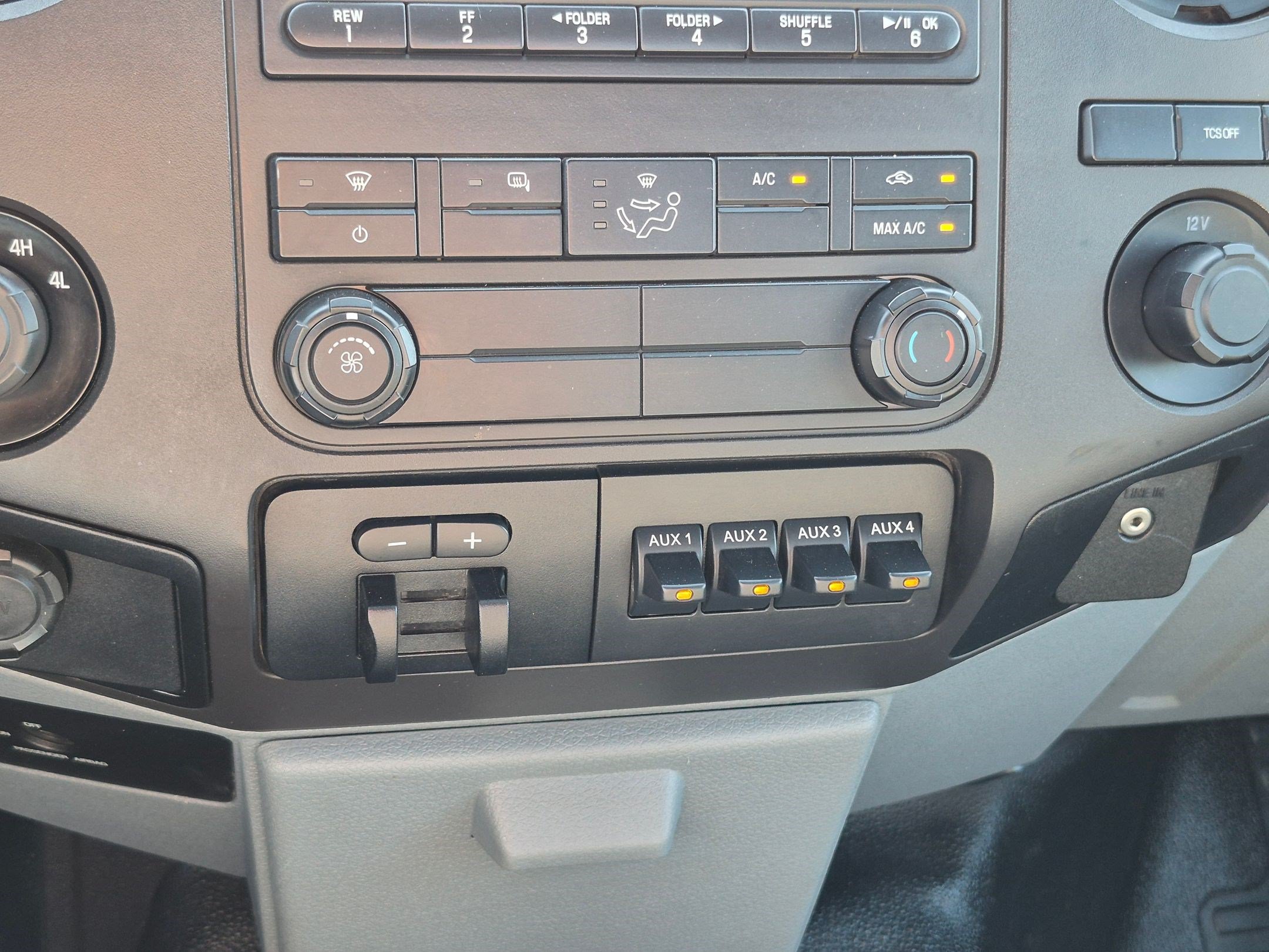 Used 2016 Ford F450 XL AWD/4WD image 21