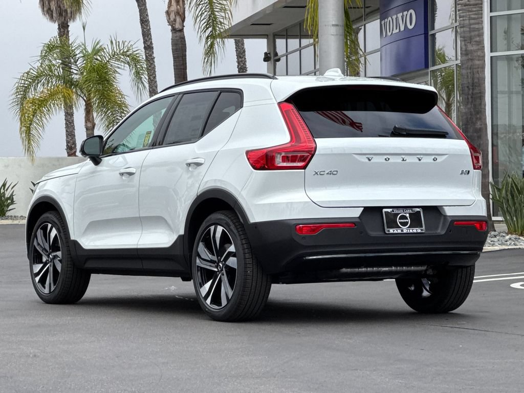 New 2026 Volvo XC40 B5 Ultra w/ Protection Package Premier AWD/4WD image 3