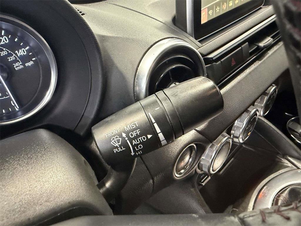 Used 2017 MAZDA MX-5 Miata RF Grand Touring image 18