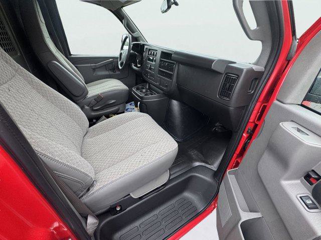 New 2025 GMC Savana 2500 w/ Driver Convenience Package image 20