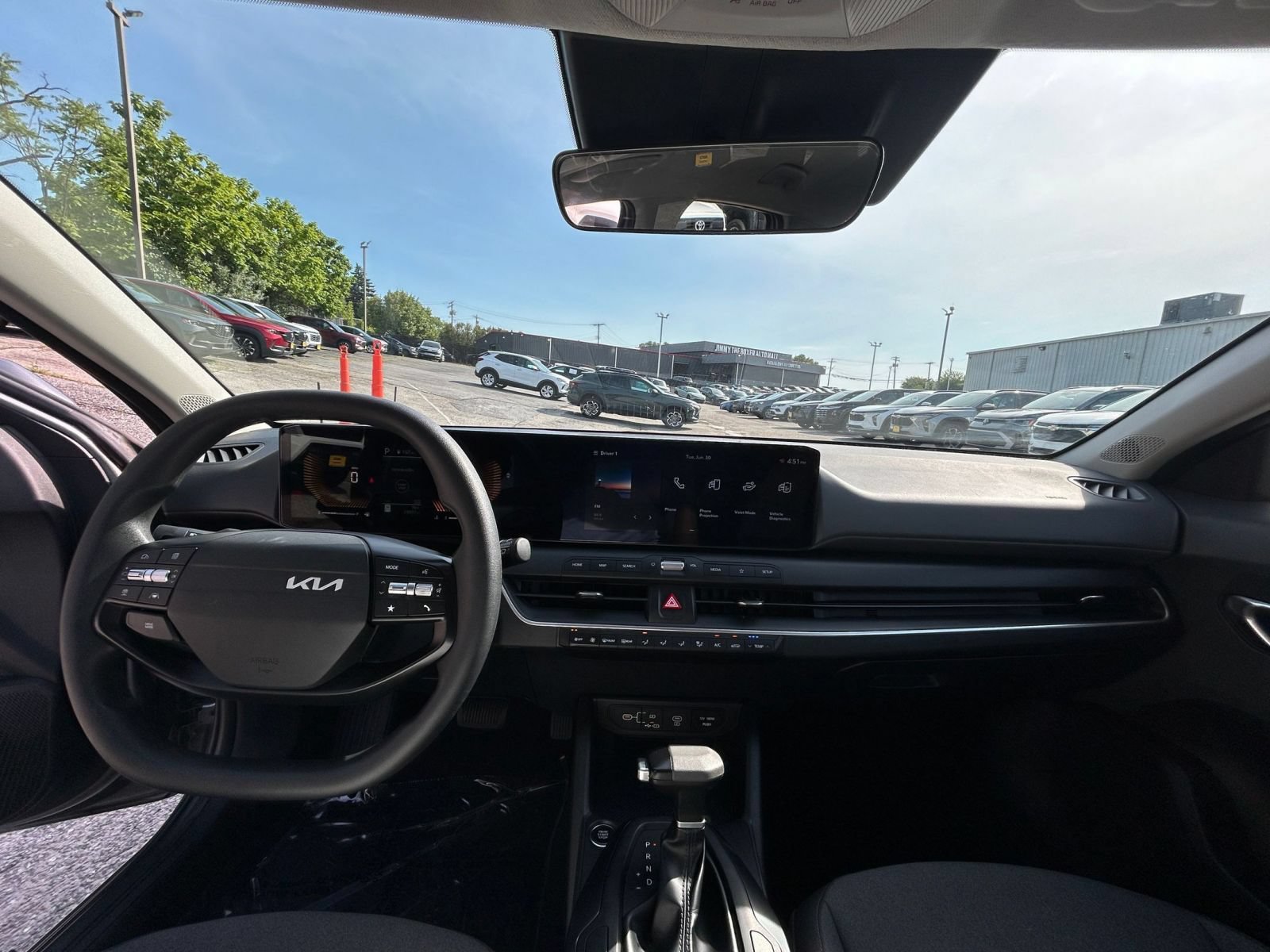 Used 2025 Kia K4 FWD image 28
