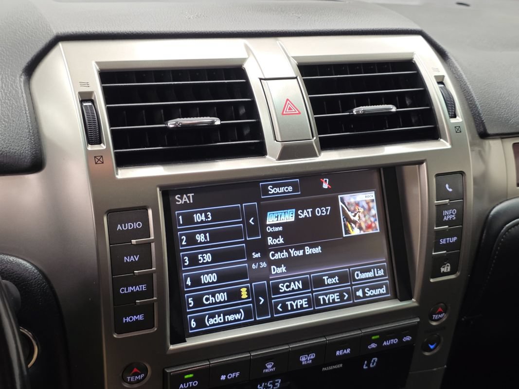 Used 2018 Lexus GX 460 Premium w/ Premium Package AWD/4WD image 25