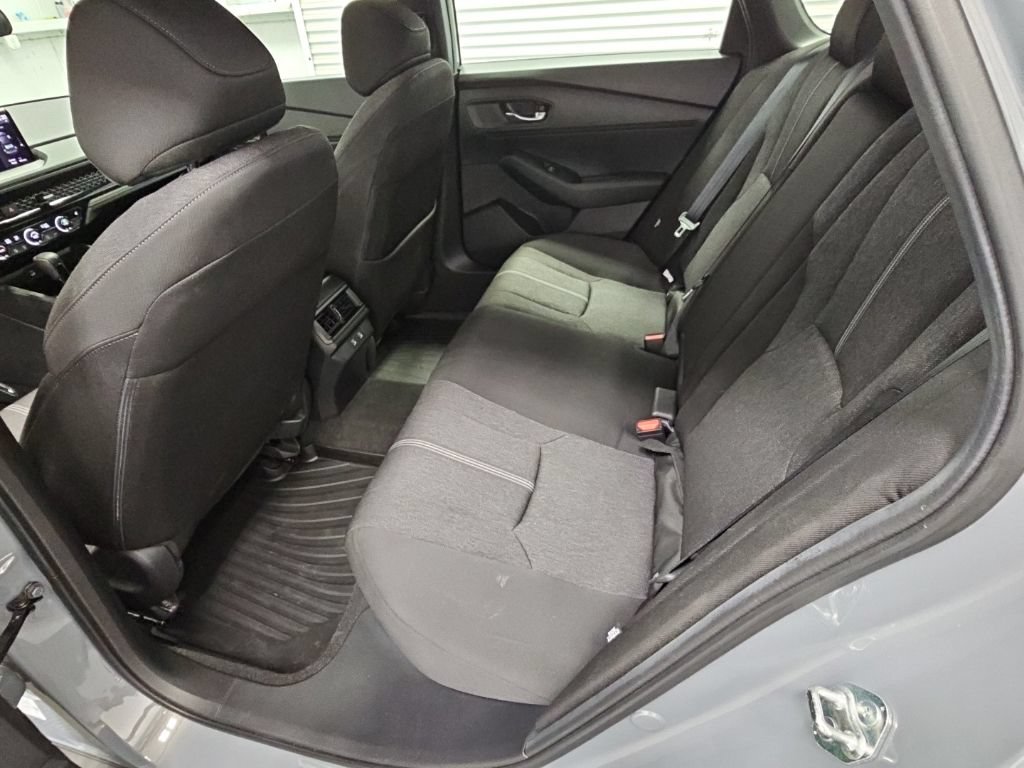 Used 2025 Honda Accord Sport image 31