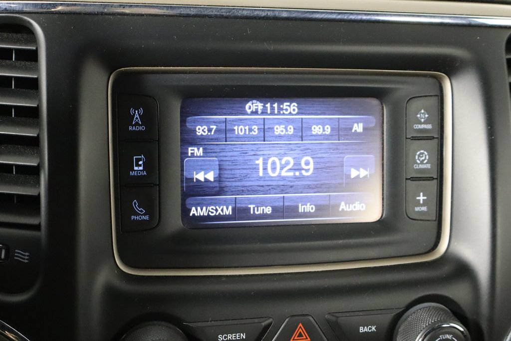 Used 2014 Jeep Grand Cherokee Laredo w/ Quick Order Package 23E AWD/4WD image 29