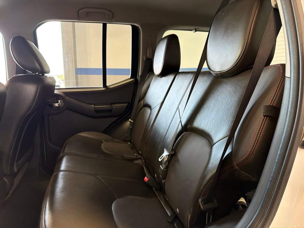 Used 2012 Nissan Xterra PRO-4X w/ Pro-4x Leather Pkg AWD/4WD image 23