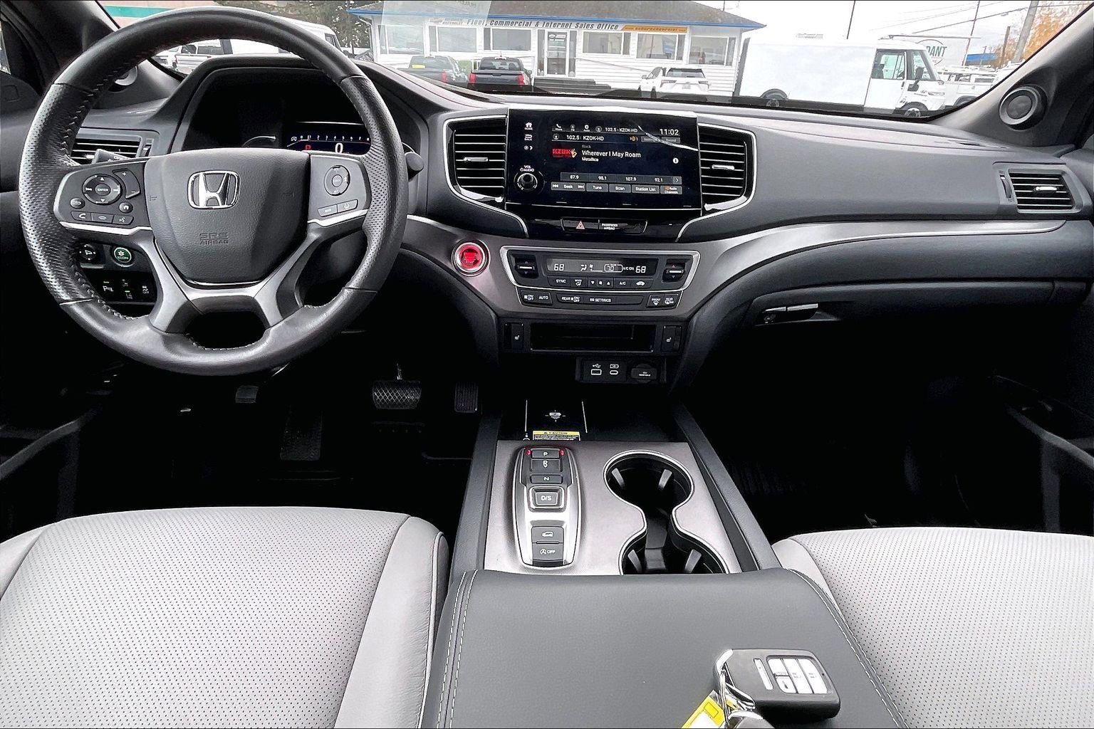 Used 2025 Honda Passport EX-L image 15