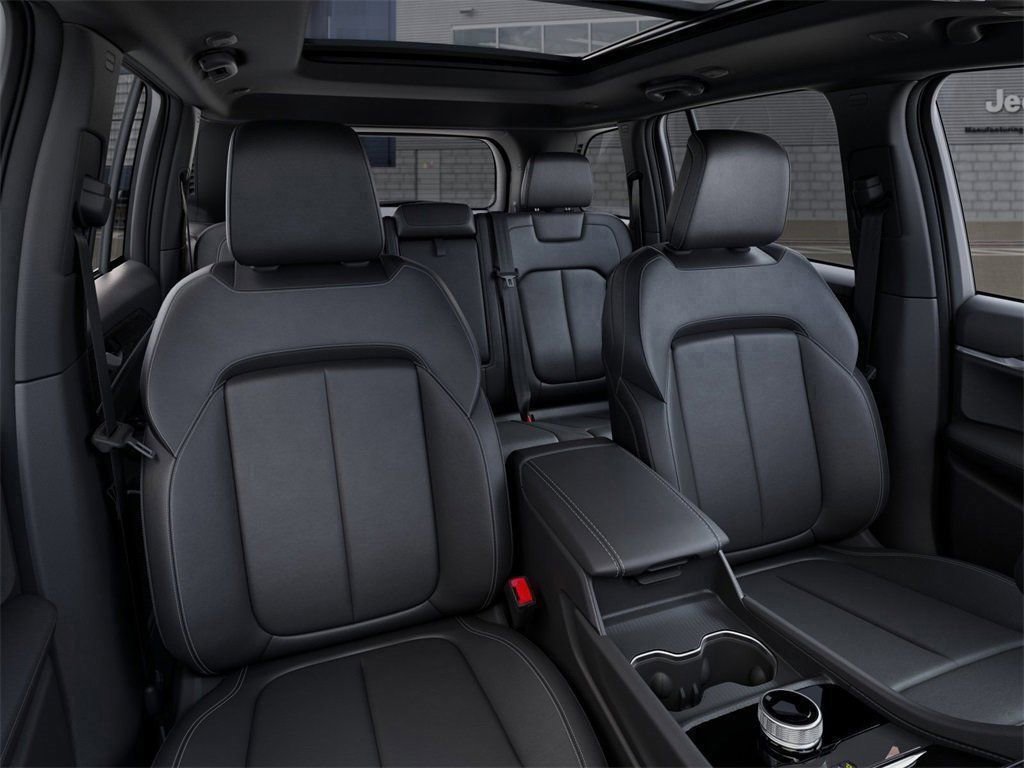 New 2026 Jeep Grand Cherokee Limited image 16