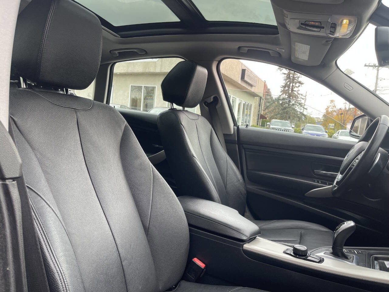 Used 2014 BMW 328i Gran Turismo xDrive image 28