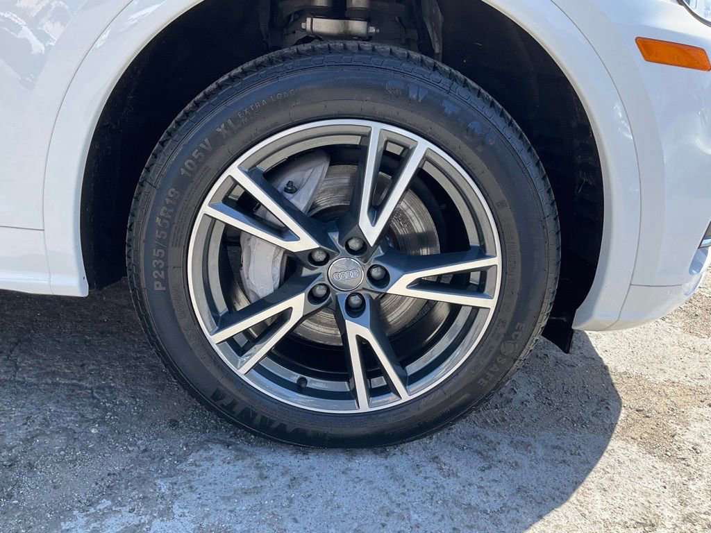 Used 2020 Audi Q5 e Premium w/ Convenience Package image 72