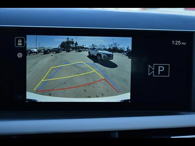 Certified 2025 Hyundai Tucson SE FWD image 25