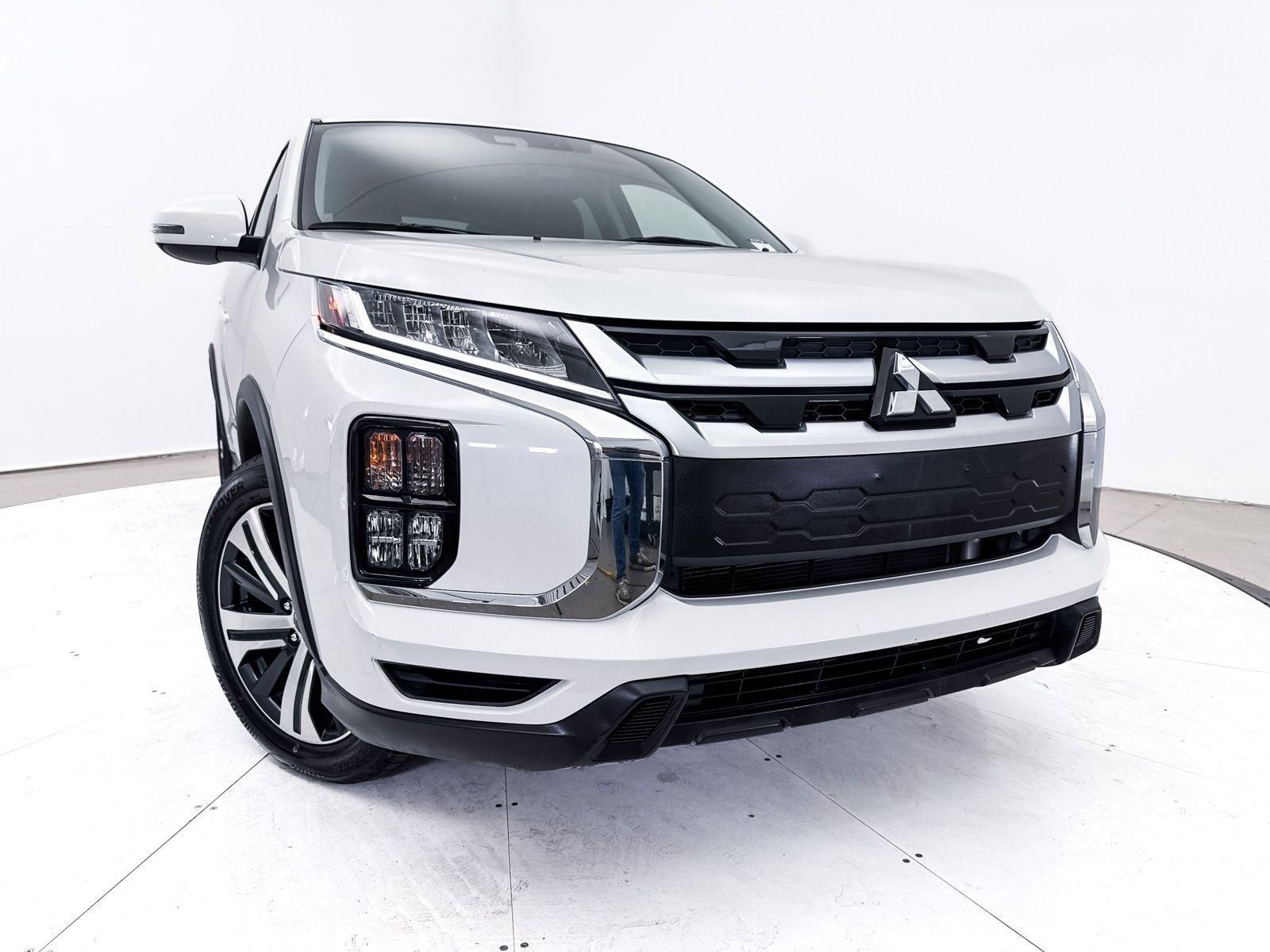 Used 2021 Mitsubishi Outlander Sport SE image 5