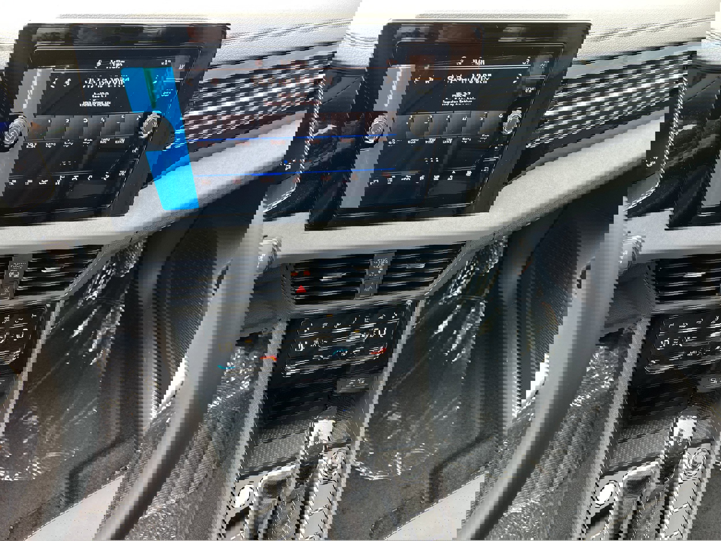 New 2025 Volkswagen Jetta SE image 22