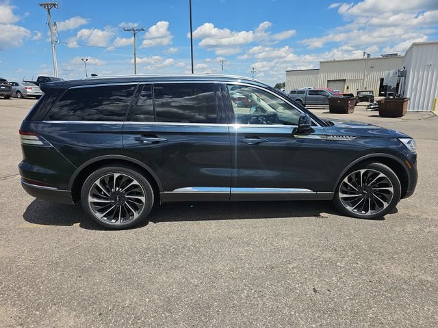 Used 2022 Lincoln Aviator Reserve w/ Equipment Group 201A AWD/4WD image 6