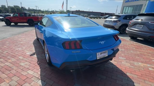 Used 2026 Ford Mustang Premium RWD image 9
