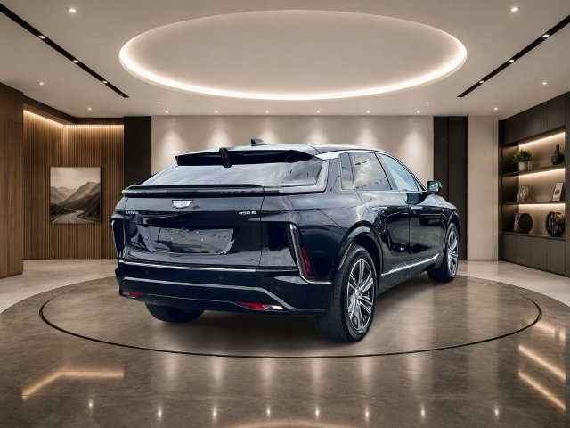 Used 2025 Cadillac Lyriq Luxury RWD image 5