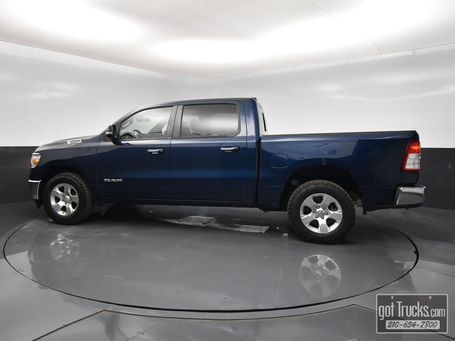 Used 2019 RAM 1500 Big Horn RWD image 3