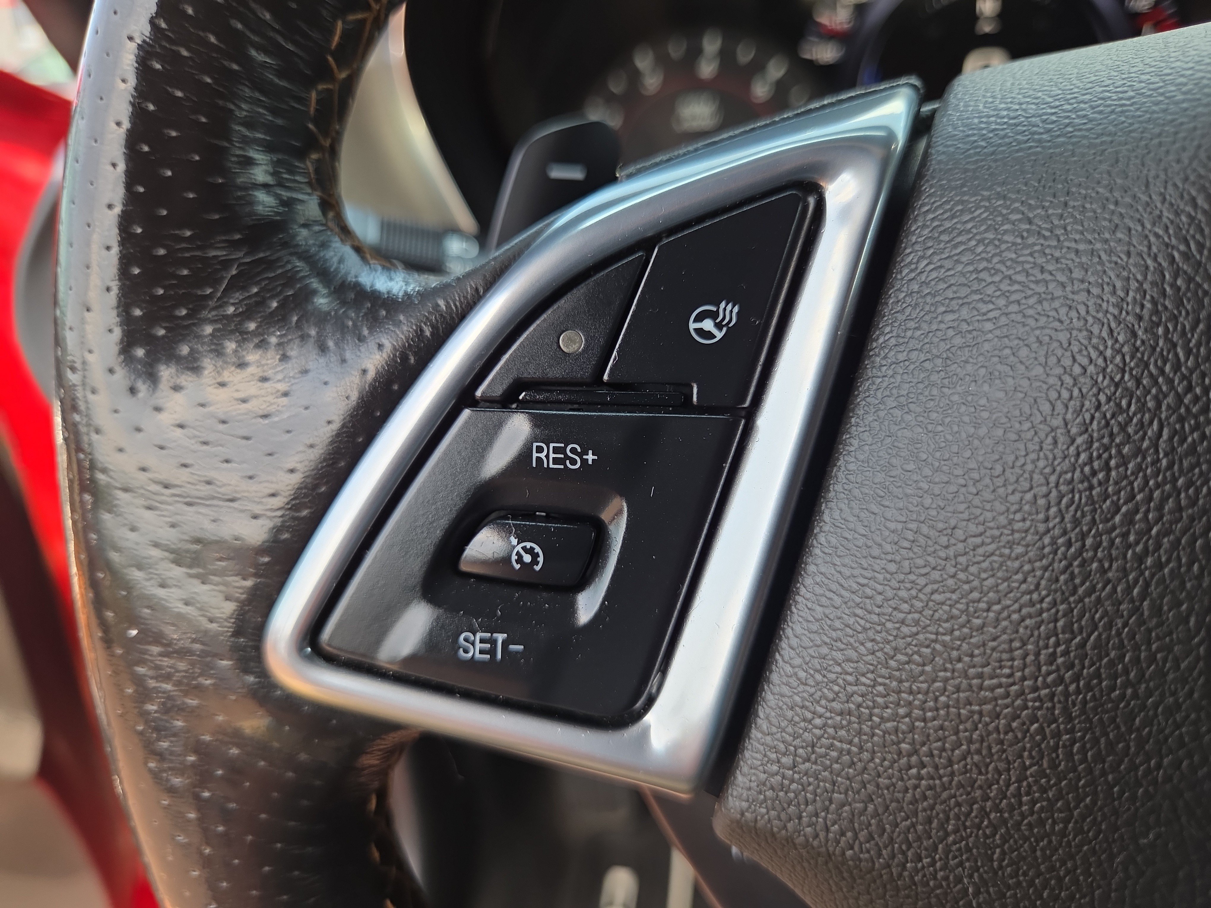 Used 2020 Chevrolet Camaro SS RWD image 32