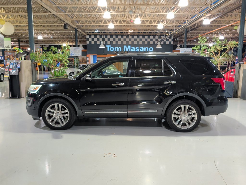 Used 2016 Ford Explorer Limited w/ Equipment Group 301A AWD/4WD image 12