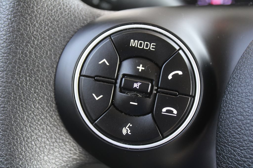 Certified 2021 Kia Soul LX FWD image 25