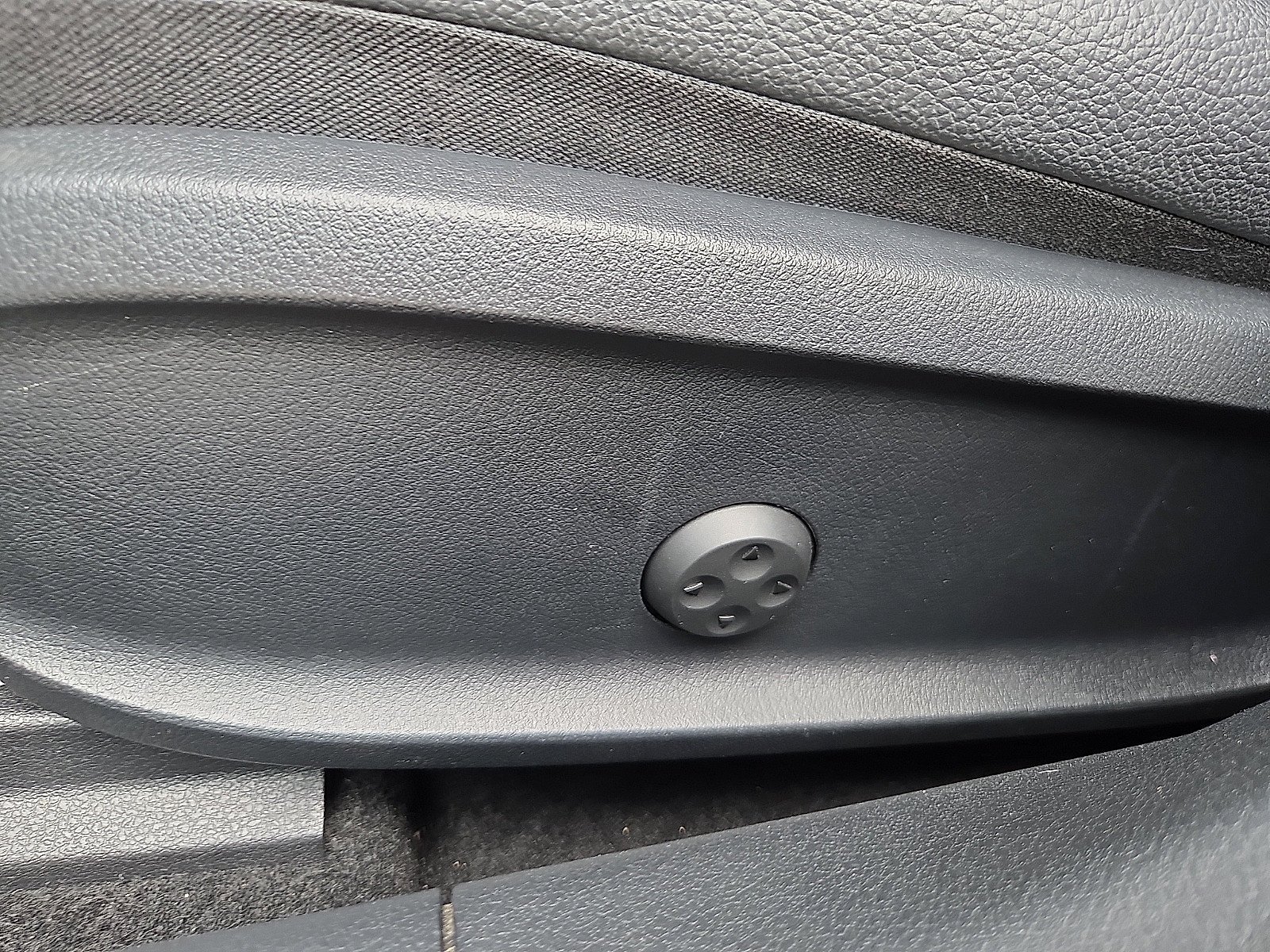 Used 2025 Mercedes-Benz CLA 250 4MATIC image 15