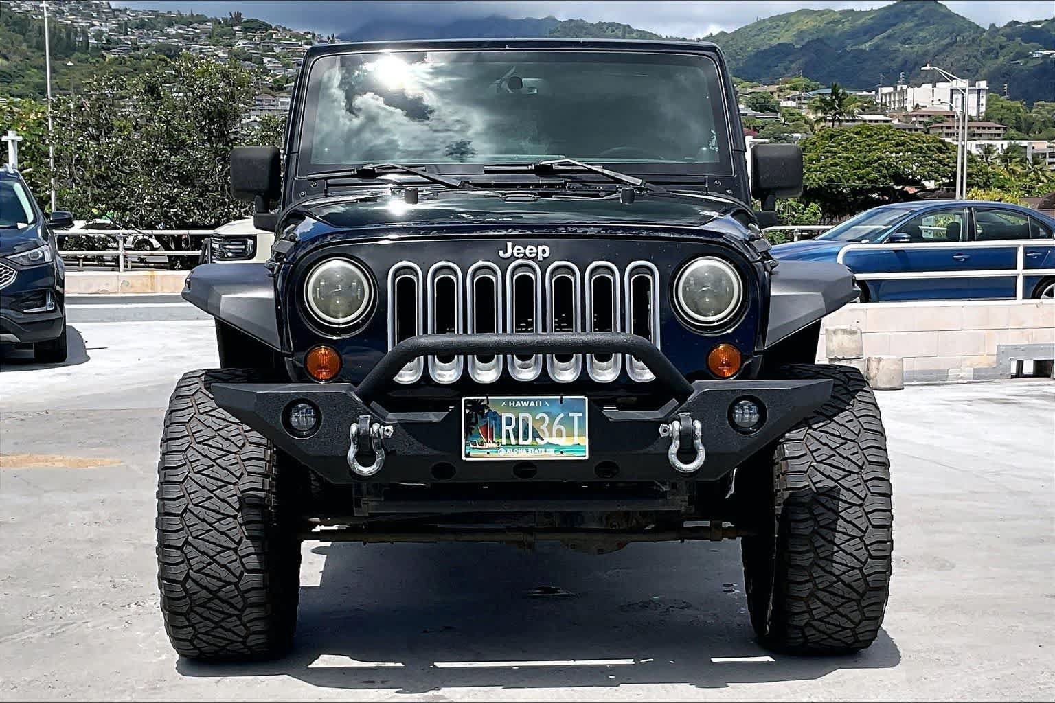 Used 2013 Jeep Wrangler Unlimited Sahara w/ Connectivity Group AWD/4WD image 6