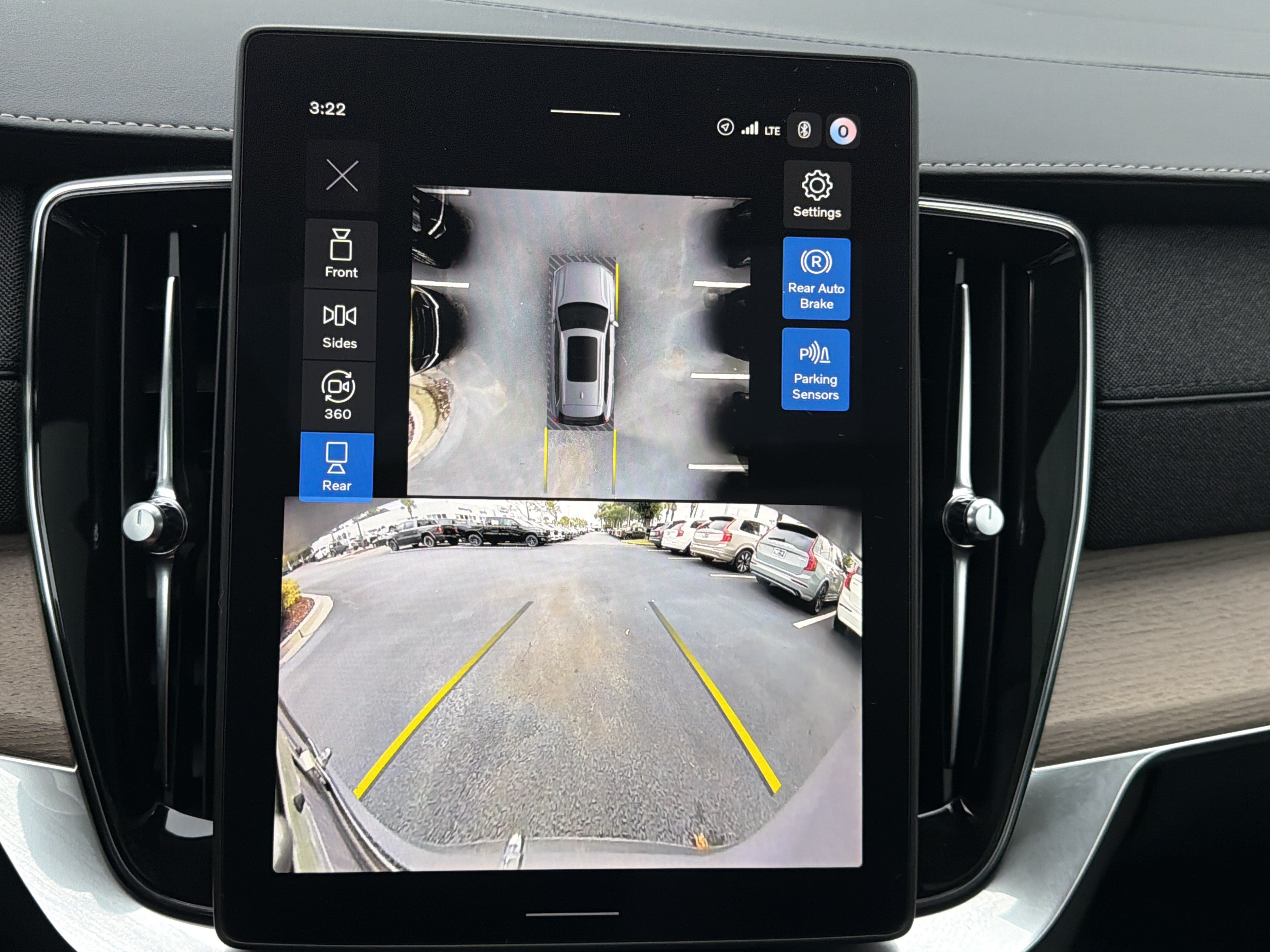 Certified 2026 Volvo XC90 B6 Plus AWD/4WD image 25