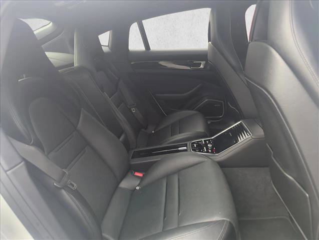 Used 2022 Porsche Panamera 4 w/ Premium Package image 26