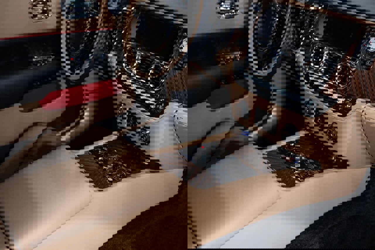 Used 2019 Rolls-Royce Wraith image 53