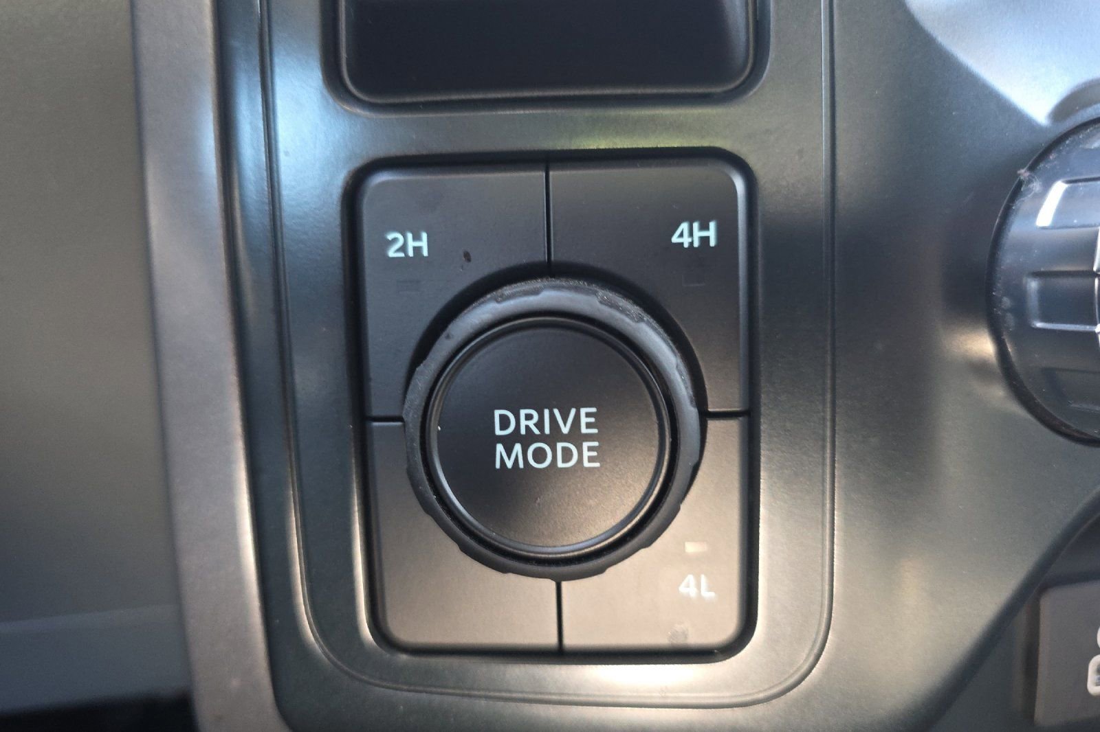 Used 2025 Ford F150 XLT w/ Equipment Group 301A Standard AWD/4WD image 28